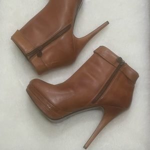Max Studio Platform Ankle Booties Tobacco 10M